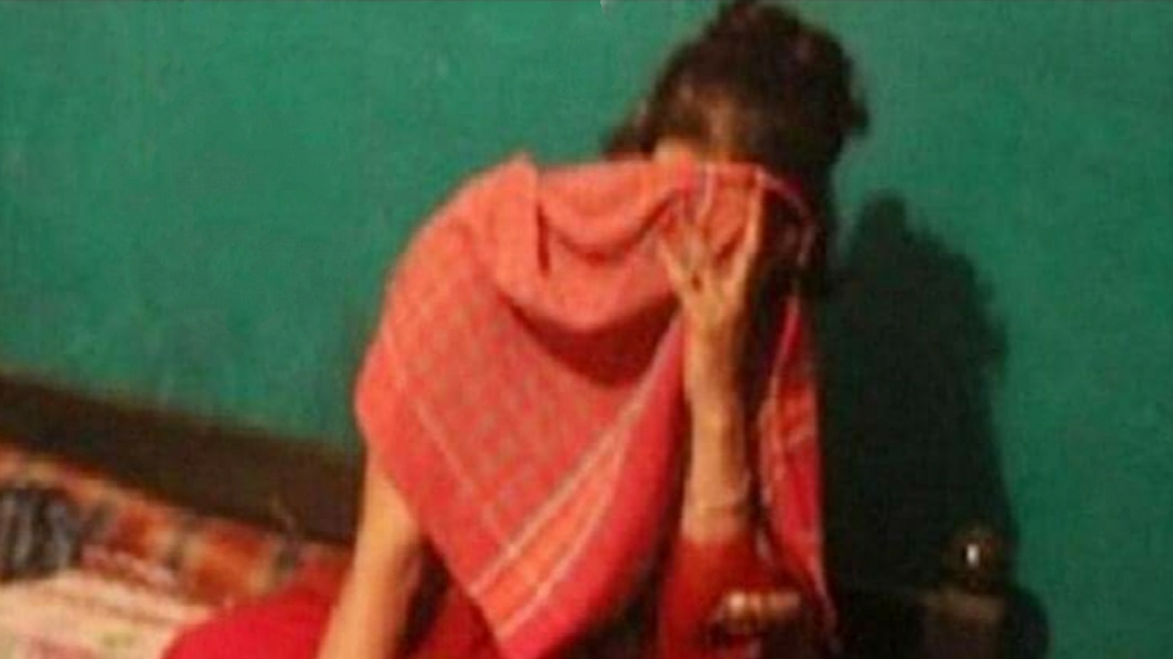 নির্বাচনী প্রচারণা থেকে ফেরার পথে প্রার্থীকে গণধ’র্ষণ