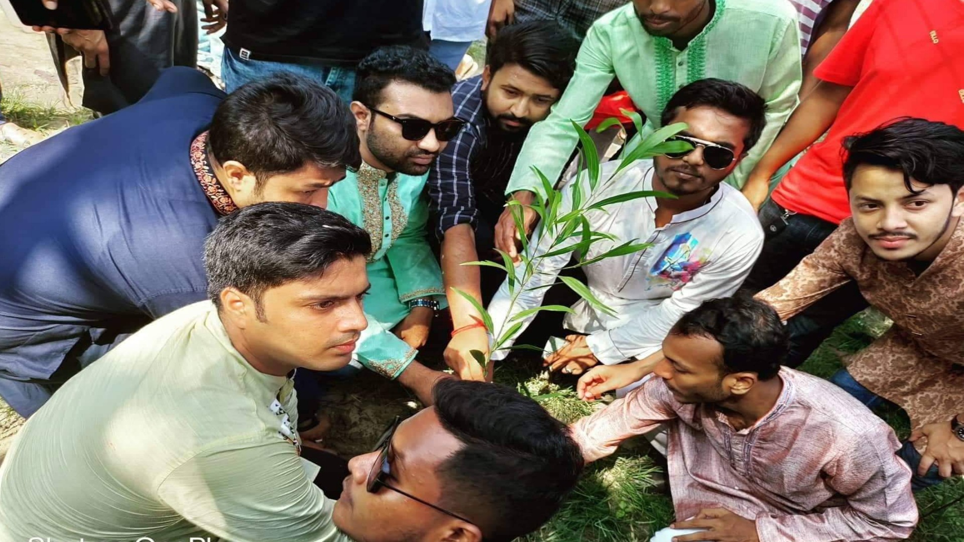 নরসিংদীতে নানা আয়োজনে প্রধানমন্ত্রীর জন্মদিন পালন করলো ছাত্রলীগ