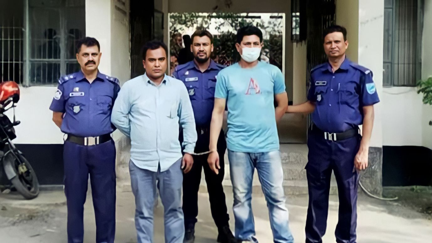 পলাশে কিশোরকে আটকে রেখে নির্যাতন, গ্রেপ্তার ২