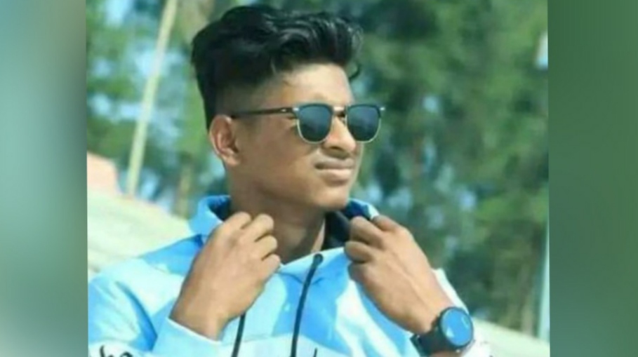 আর্জেন্টিনার পতাকা টাঙাতে গিয়ে প্রাণ গেল স্কুল ছাত্রের