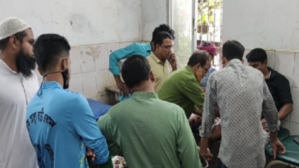 নরসিংদীর মাধবদীতে দু’পক্ষের সংঘর্ষে টেঁটাবিদ্ধ ৫