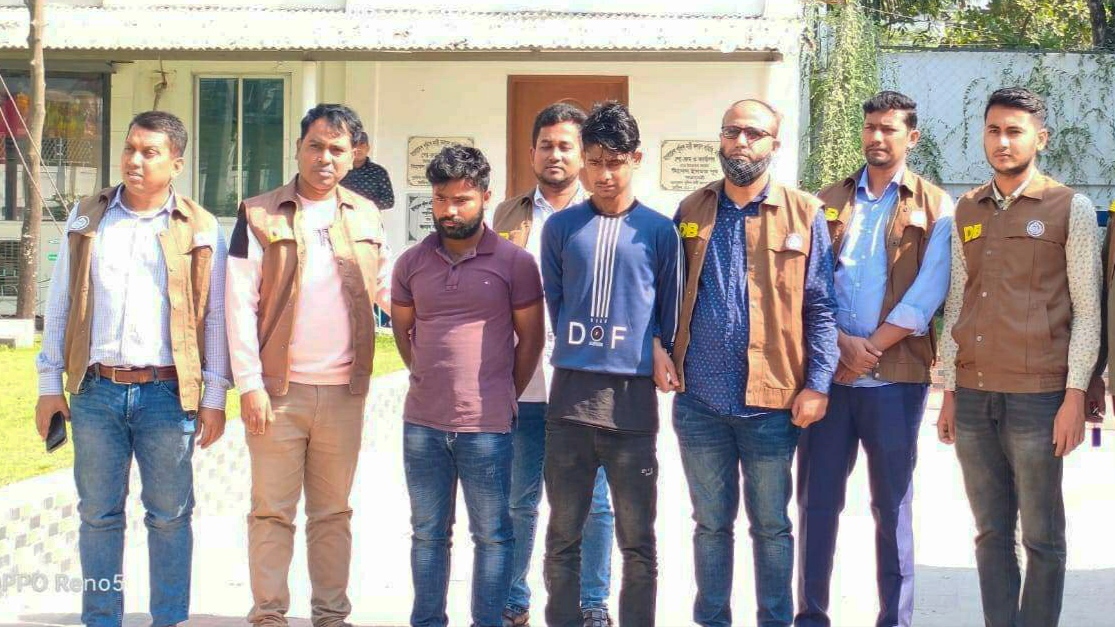 নরসিংদীর রায়পুরায় জোড়া খুনের ঘটনায় গ্রেপ্তার ২