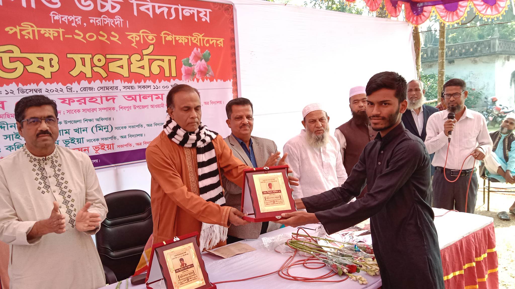 শিবপুরে জিপিএ-৫ প্রাপ্ত কৃতি শিক্ষার্থীদের উষ্ণ সংবর্ধনা