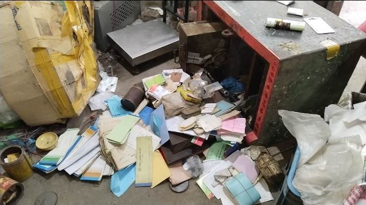 রায়পুরায় দরজা ও ভেন্টিলেটর ভেঙে ২ দোকানে চুরি