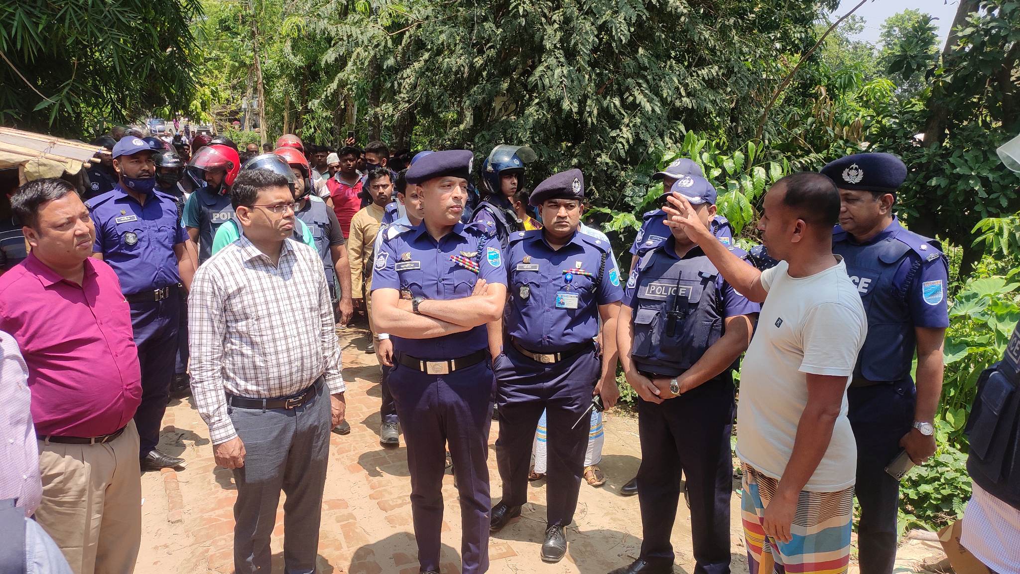 রায়পুরায় যুবককে গুলি করে হত্যা, ১২ জনের নামে মামলা