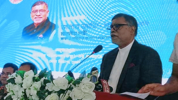 স্বাস্থ্যখাতসহ দেশের উন্নয়নে প্রধানমন্ত্রী কাজ করছেন : নরসিংদীতে স্বাস্থ্যমন্ত্রী