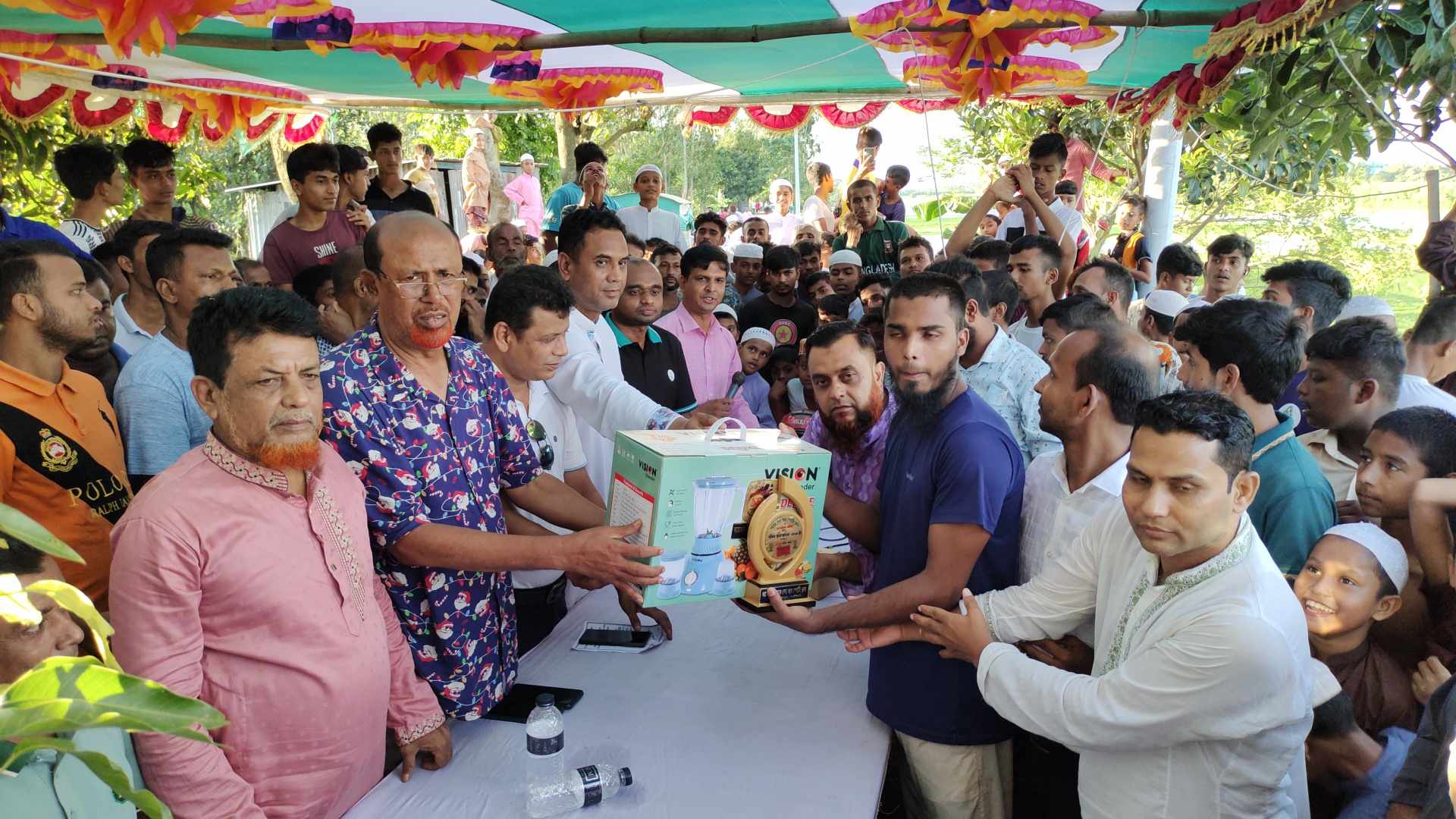 রায়পুরায় সাঁতার প্রতিযোগিতা অনুষ্ঠিত