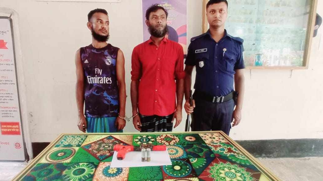 নরসিংদীর রায়পুরায় অস্ত্রসহ ২ জন গ্রেপ্তার