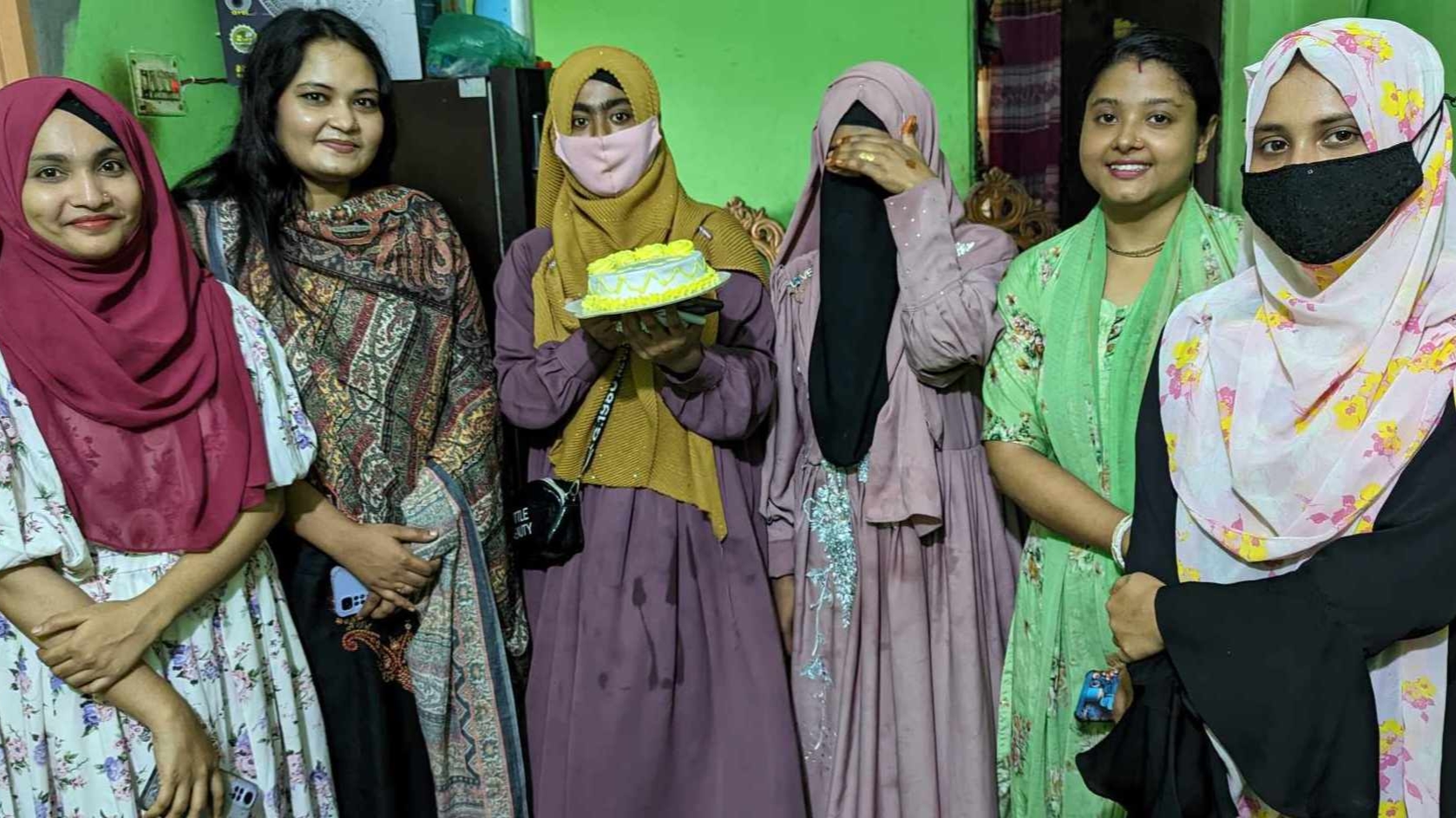 “বিজয়ী” এর উদ্যোগে হাজীগঞ্জে ফ্রি কেক বেকিং ক্লাস সম্পন্ন