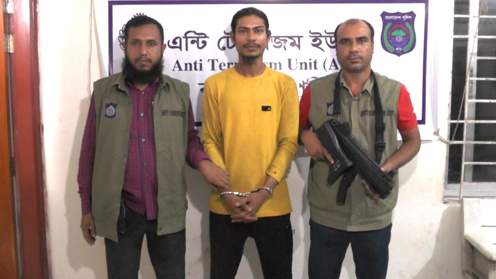 পলাশে নিষিদ্ধ ঘোষিত জঙ্গি সংগঠনের সদস্য গ্রেপ্তার