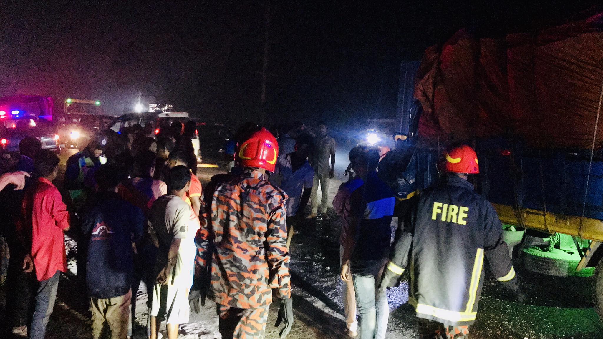 শিবপুরে সড়ক দুর্ঘটনায় ট্রাকের হেলপার নিহত