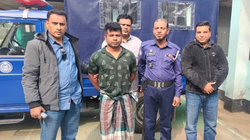 ঘোড়াশালে চালককে হত্যা, প্রধান আসামী গ্রেপ্তার