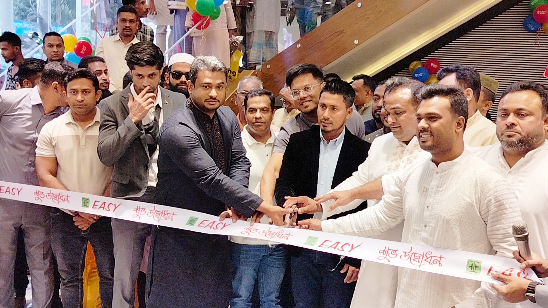নরসিংদীতে ইজি ফ্যাশনের ৮৬তম শপের উদ্বোধন