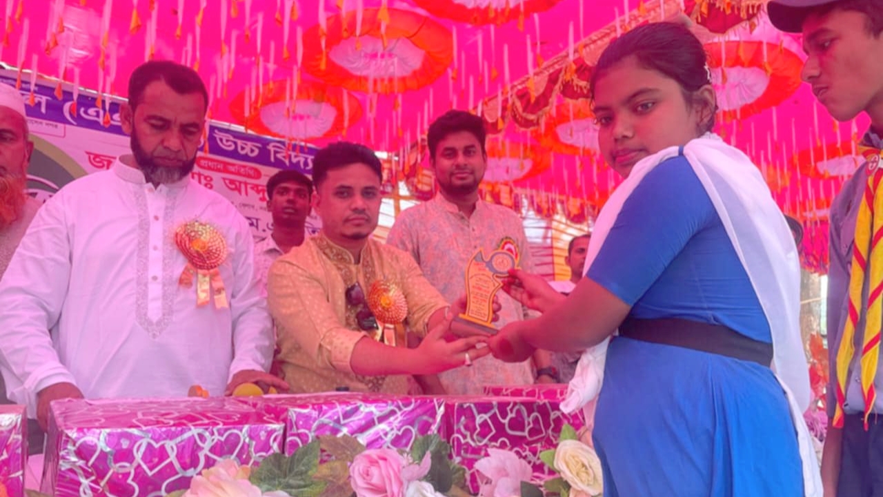 এ এন এম উচ্চ বিদ্যালয়ে বার্ষিক ক্রীড়া প্রতিযোগিতা অনুষ্ঠিত