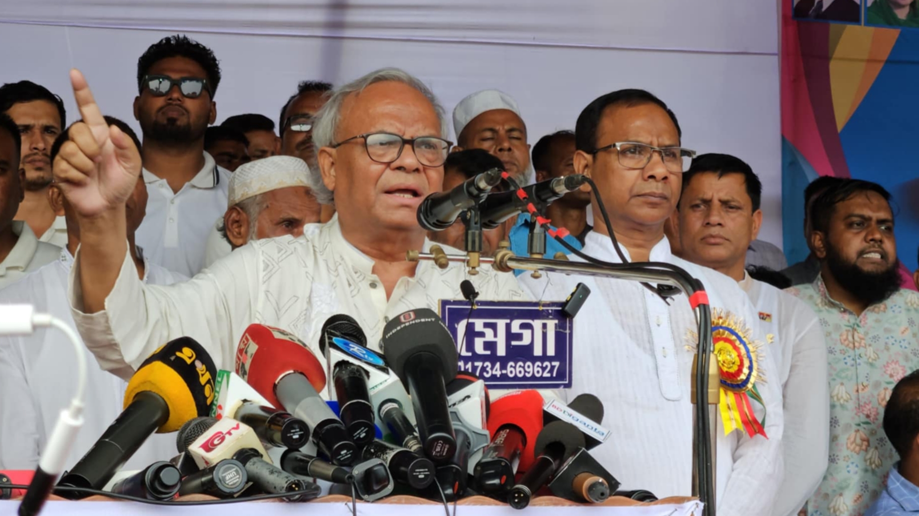 একটি ভয়ঙ্কর রক্ত পিপাসু ফ্যাসিস্ট সরকারের পতন হয়েছে: মনোহরদীতে রিজভী