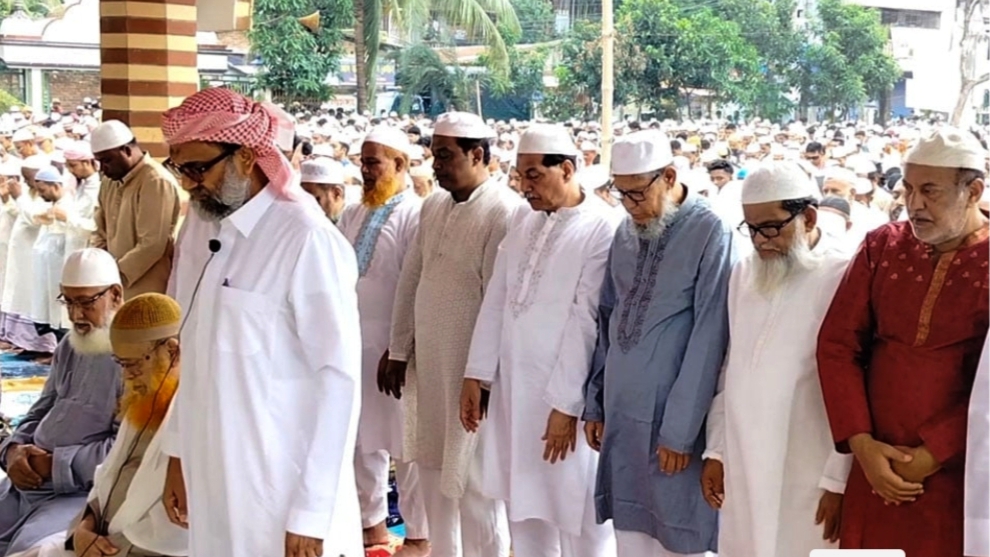 নরসিংদীতে ঈদের নামাজে ধর্মপ্রাণ মুসলমানদের ঢল