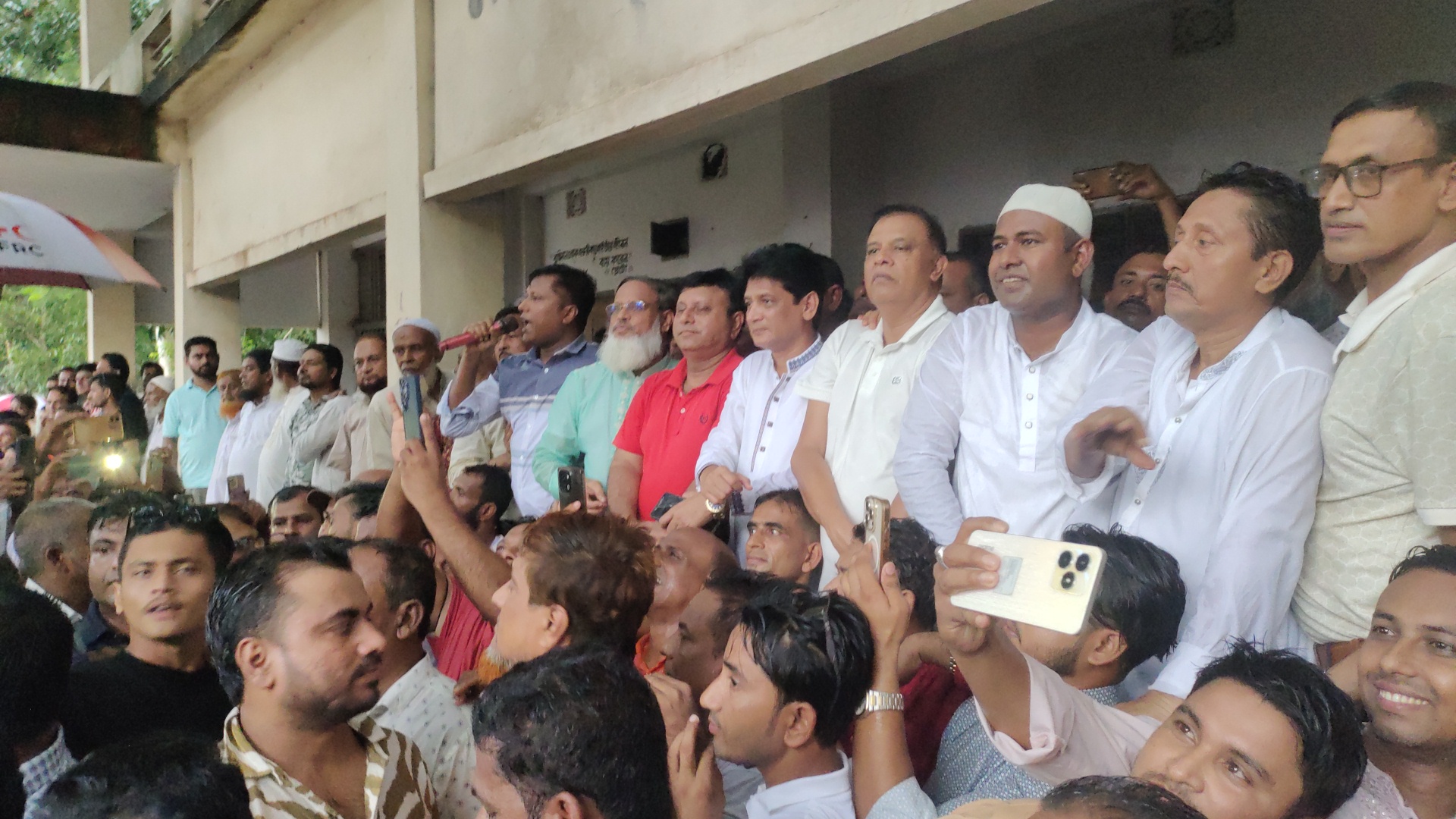 জুলাই গণঅভ্যুত্থান বর্ষপূর্তি উপলক্ষে রায়পুরায় বিএনপির বিজয় র‍্যালি