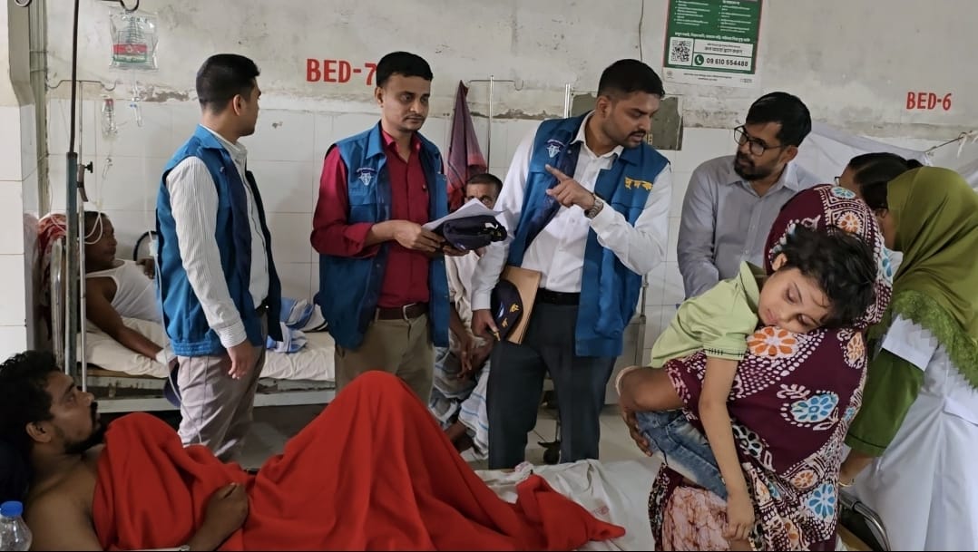 পলাশ উপজেলা স্বাস্থ্য কমপ্লেক্সে অনিয়মের অভিযোগে দুদকের অভিযান