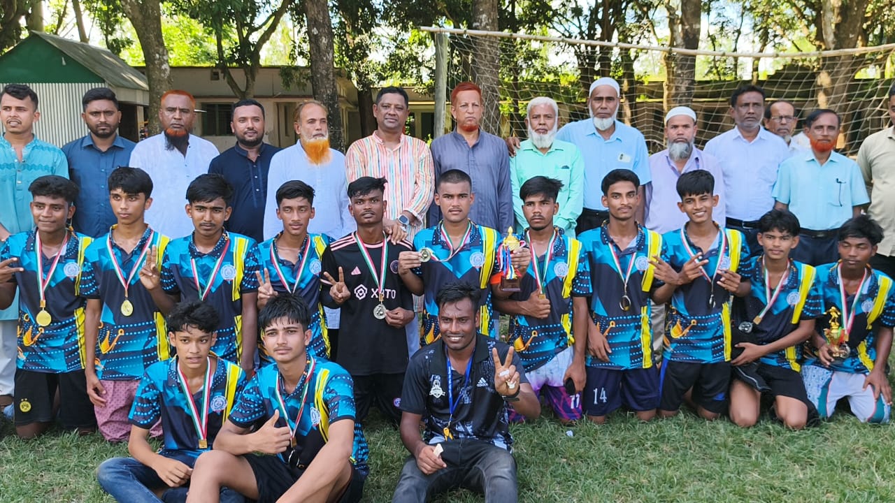 রায়পুরা পাড়াতলী কলিম উদ্দিন উচ্চ বিদ্যালয়ের শিক্ষার্থীদের পুরস্কার বিতরণ