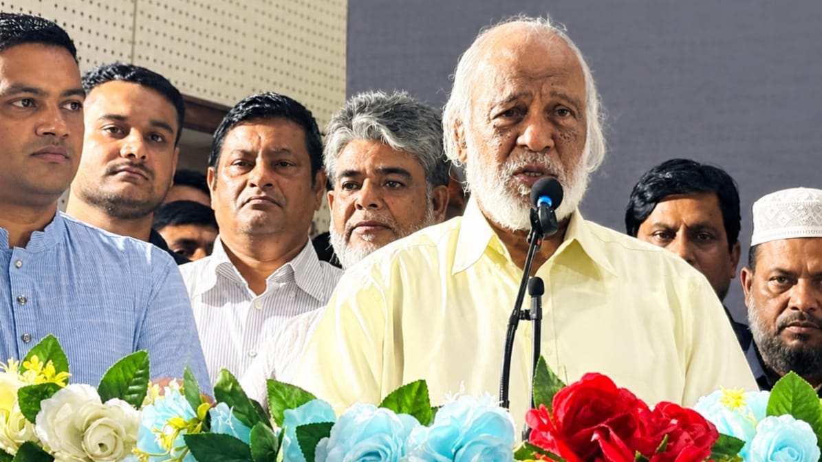 বিএনপি সরকারের অবদানে শিক্ষকরা শতভাগ বেতন পাচ্ছেন: স্থানীয় সরকার মন্ত্রী